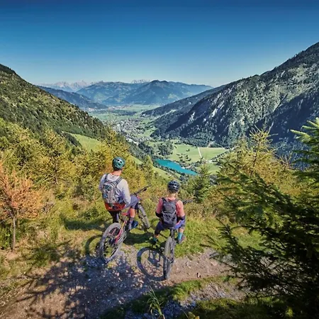 Apartmenthaus Gotthardt Hotel apartamentowy Kaprun