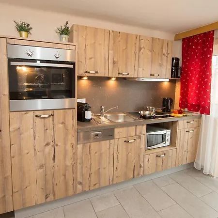 Apartmenthaus Gotthardt Hotel apartamentowy 3*