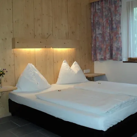 Apartmenthaus Gotthardt Hotel apartamentowy 3*